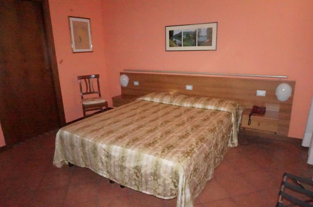ורונה Hotel Cavour חדר תמונה