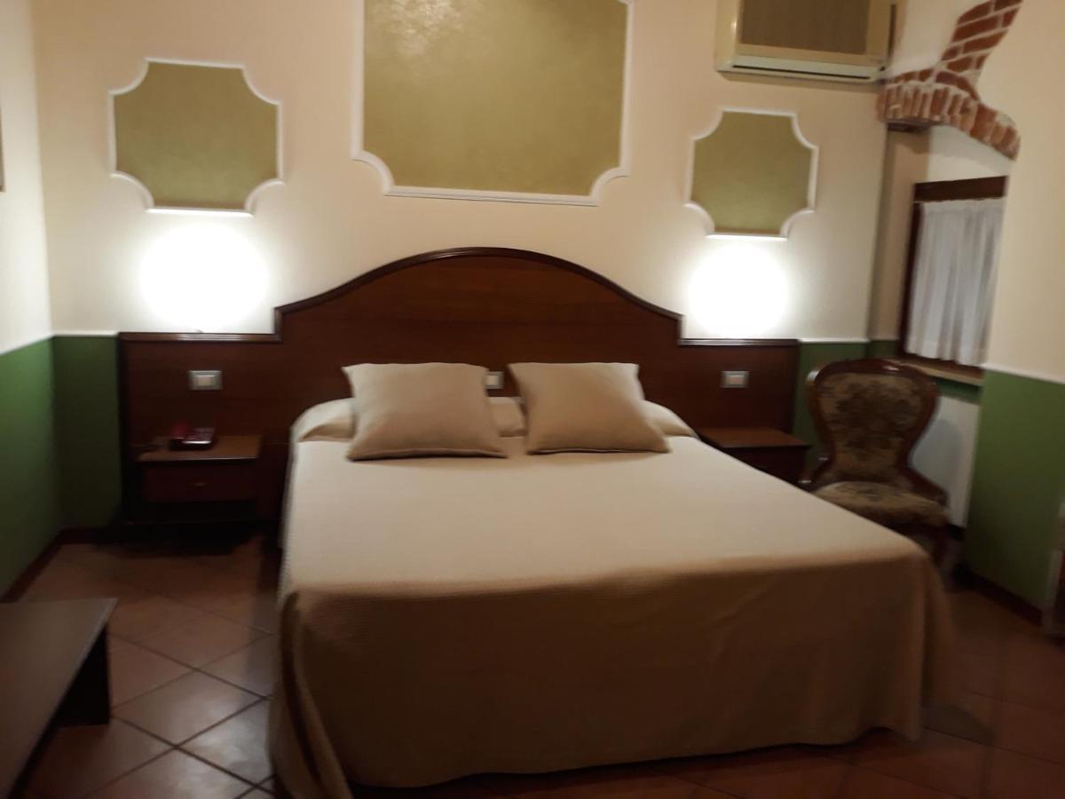 ורונה Hotel Cavour מראה חיצוני תמונה