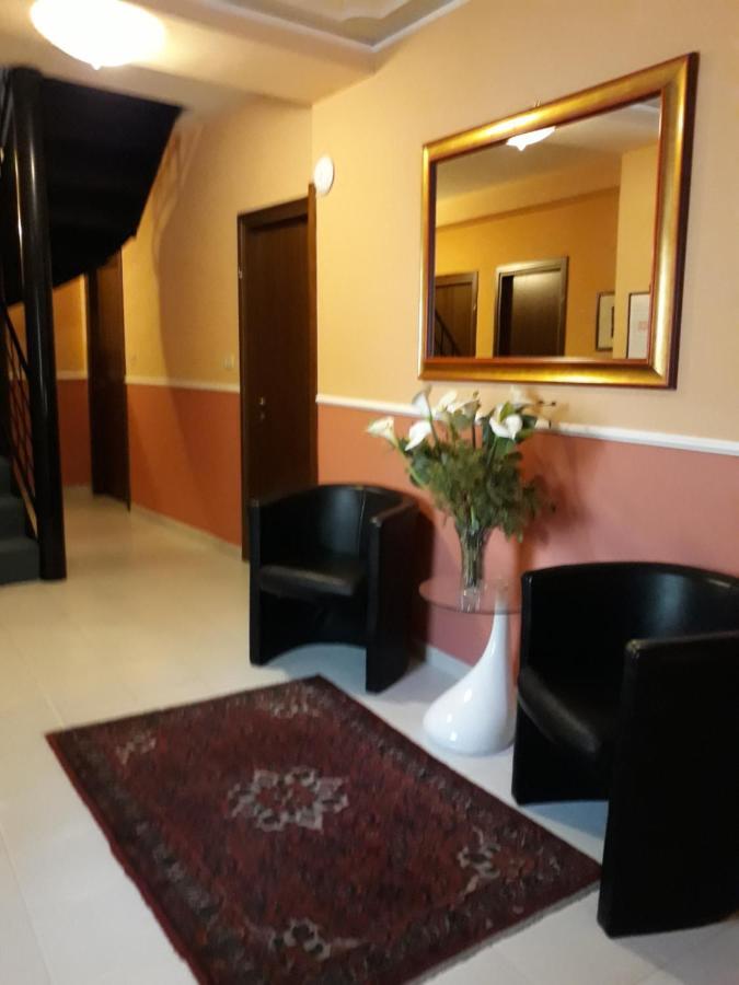 ורונה Hotel Cavour מראה חיצוני תמונה